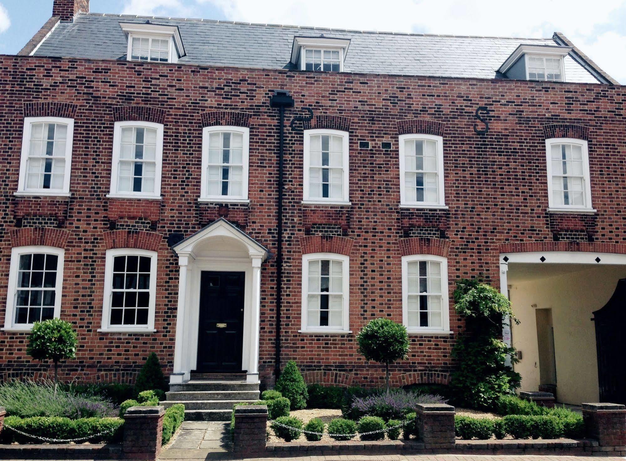 The Bell Hotel Epping Exterior photo